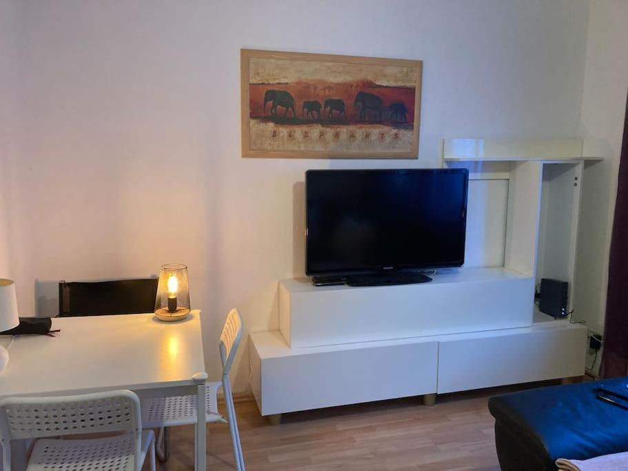 Toll Apartment Am Rhein Netflix Internet 1000 Mbits, Free Parking Duisburg Exterior photo